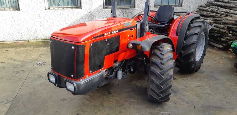 CARRARO TGF 9400 TRATTORE USATO 85 cv 4x4-5E92205C-1883-462A-9950-BFDB070311A2.jpeg