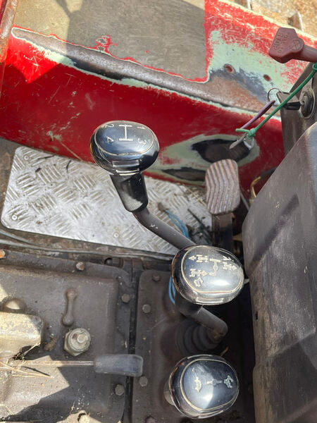MASSEY FERGUSON 376 CF 1,76 MT 74 CV TRATTORE CINGOLATO MONTAGNA -12.jpg