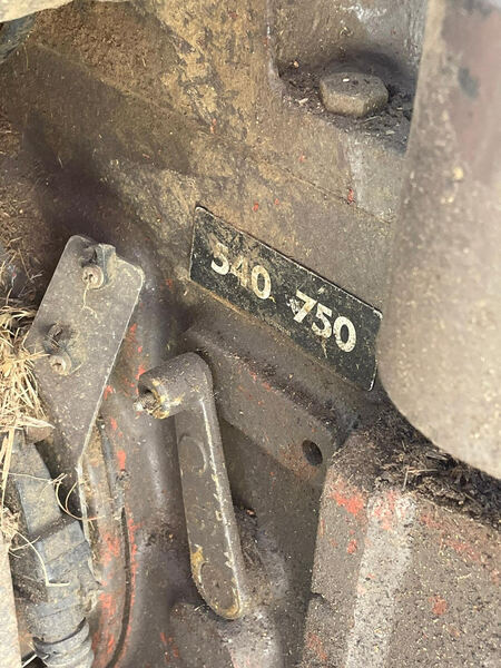 MASSEY FERGUSON 376 CF 1,76 MT 74 CV TRATTORE CINGOLATO MONTAGNA -15.jpg