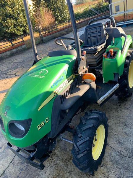 JOHN DEERE 25 C 4X4 