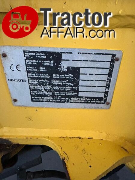 ESCAVATORE KOMATSU PC 45 R CE -12d7ba22-d5d1-477d-956f-6129c1b6b05e.jpg