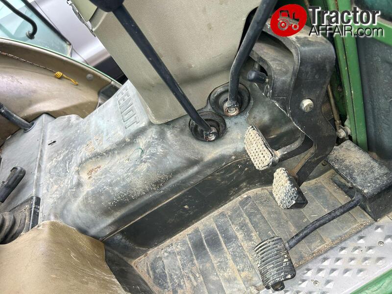 TRATTOR FENDT 209 V VIGNETO 4RM 4X4 DT-e7df6603-397a-40e6-806a-e97cd2ffe534.jpg